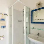 فيلة Turquoise كابري