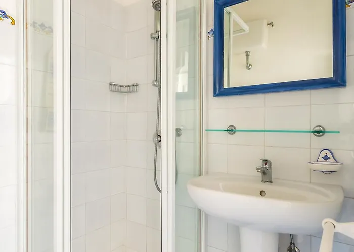 Turquoise By Napoliapartments