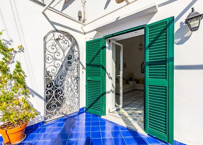 Turquoise By Napoliapartments